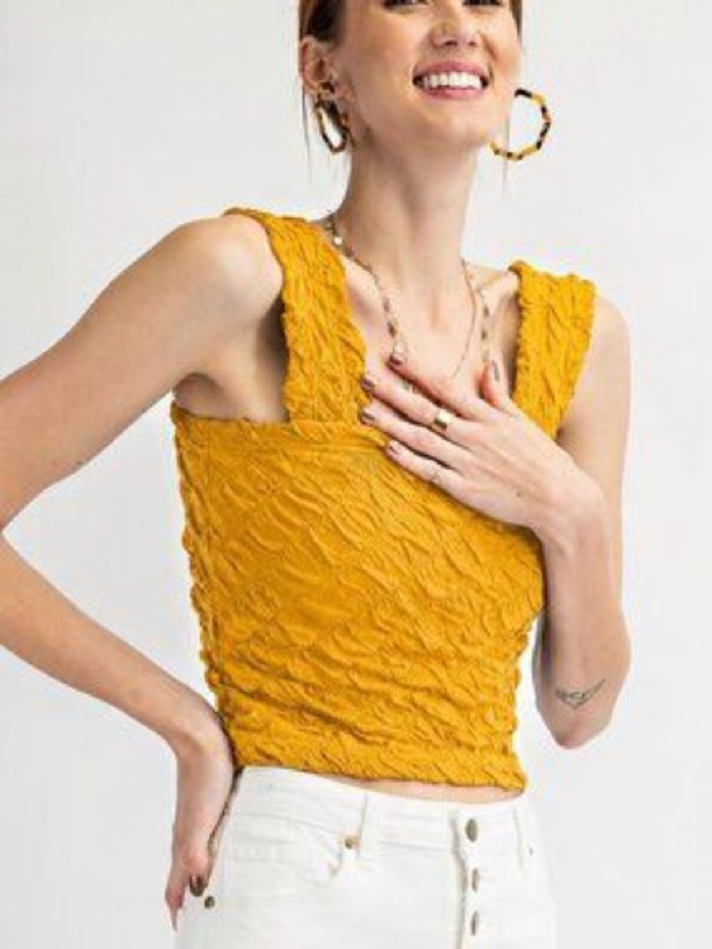 Easel Brand Mustard Top